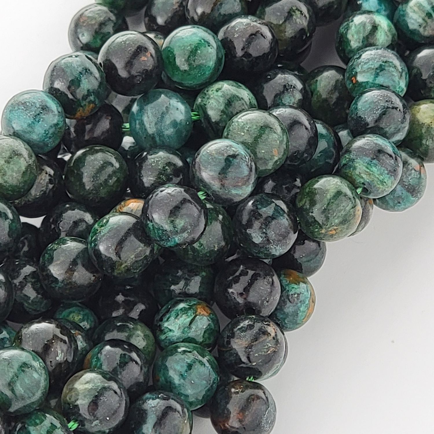 Emerald Level 2 Natural Smooth Round Beads