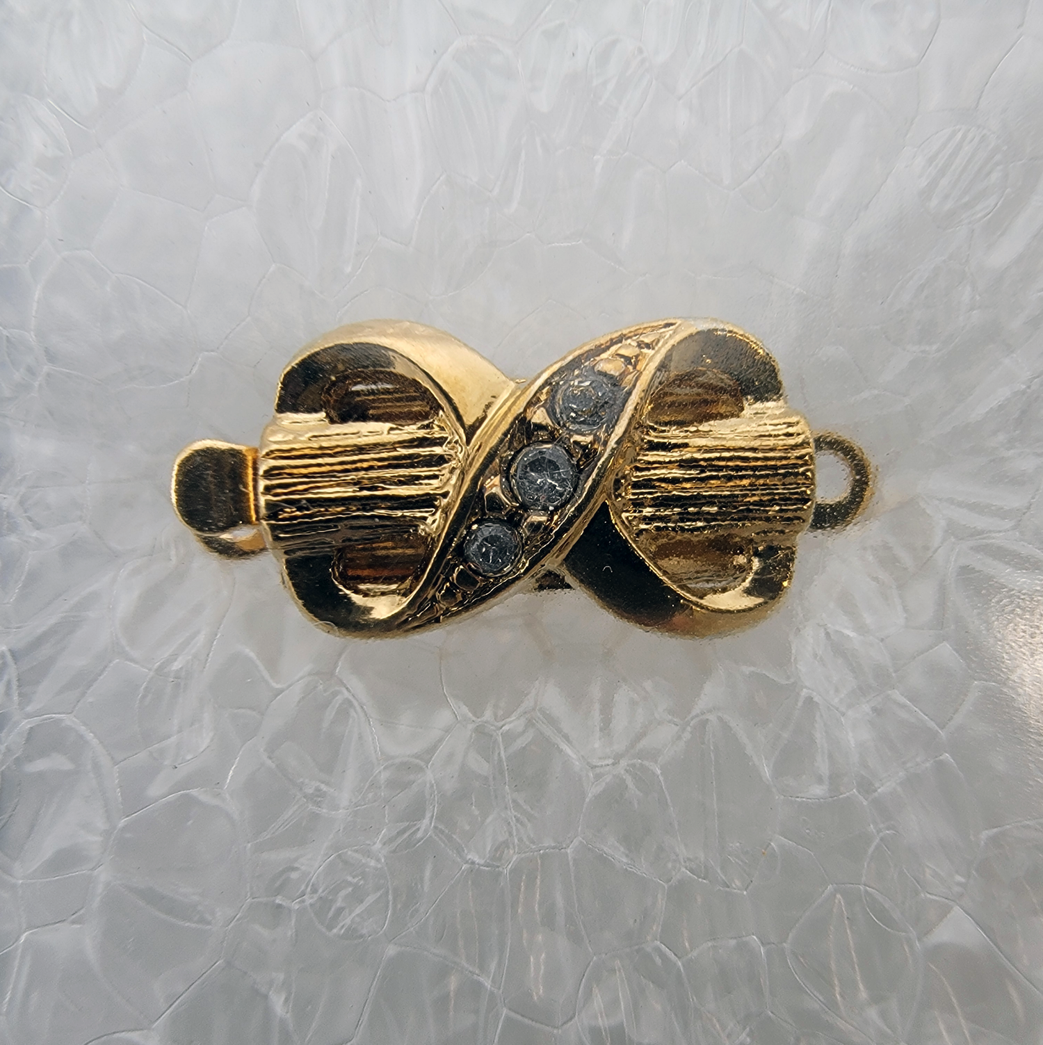 Box Tab Push-Pull Bow Clasp with Crystal - Gold Plated