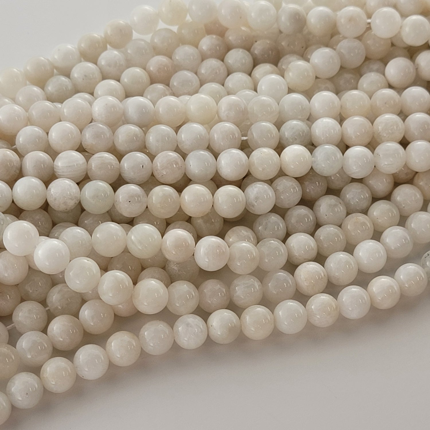 Moonstone (Opaque) Natural Smooth Round Beads