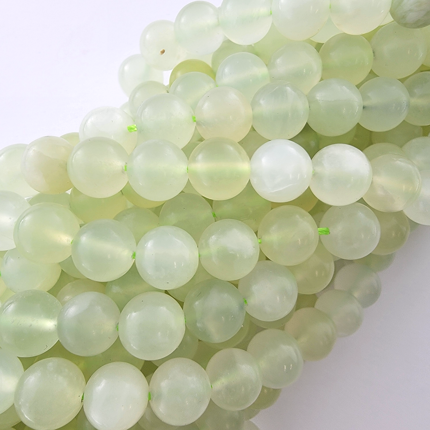 New Mountain Jade Natural Smooth Round Beads (Bowenite)